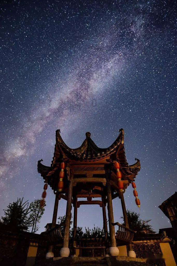 ICE、任贤齐、吴建豪表演《空空》，这个舞台的灵感来源于哪里呢？游戏画面