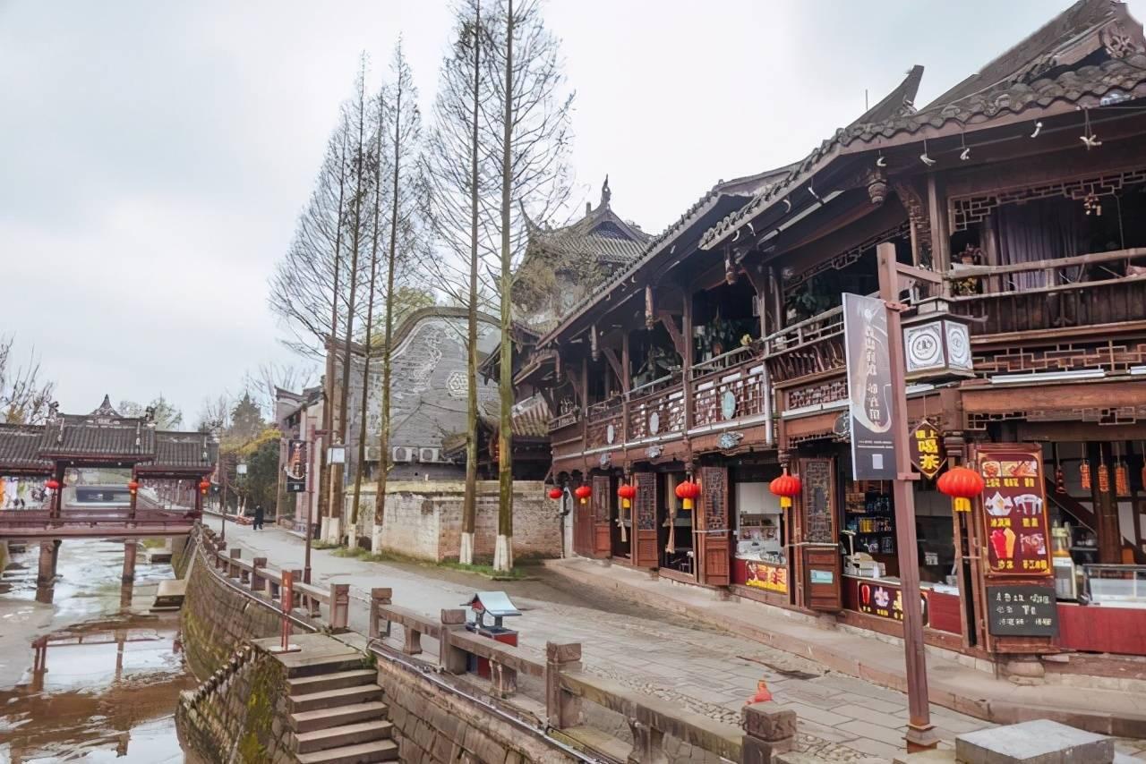地产三文鱼系列产品持续旺销